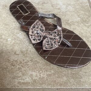 Simply Vera Metallic Sandals-11